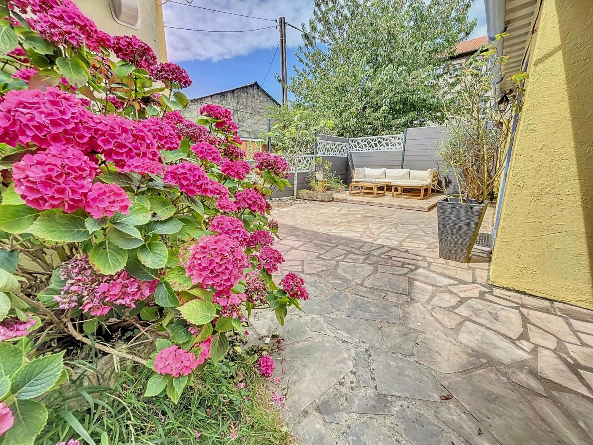 Maison Avec Jacuzzi Et Terrasse ポントー・コンボー エクステリア 写真